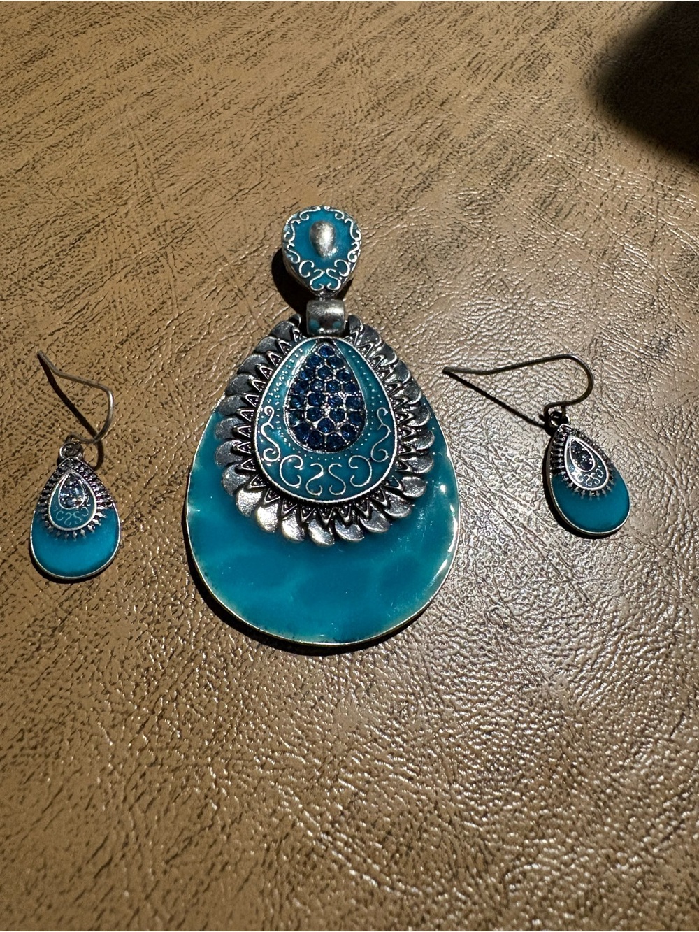 Turquoise Teardrop Pendant and Earring Set - Women Jewelry